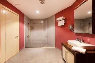 Отель Sky Tower Hotel Батуми Люкс, вид на море-2